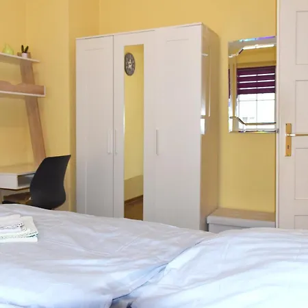 Guwo Gaestewohnung Friedrich-engels-str 5 * グーベン